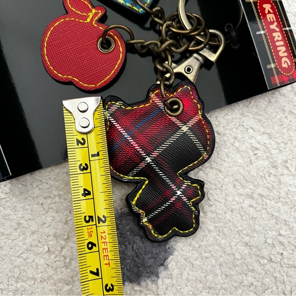 BNIB Sanrio Hello Kitty Keyring Charms - Picture 2 of 6